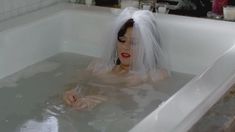 Голая Яэль Стоун в сериале «Оранжевый — хит сезона» фото #4