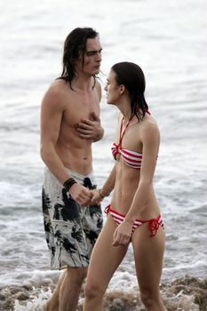 Худая Кира Найтли в купальнике на отдыхе в Гавайях фото #27