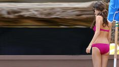 Горячая Селена Гомес в купальнике на пляже в Гавайях фото #42