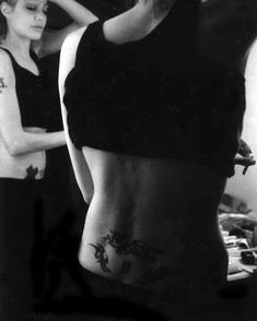 Молодая Анджелина Джоли в фотосессии Билли Боба фото #7