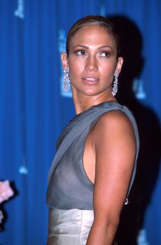 Дженнифер Лопес без лифчика на премии «Оскар»