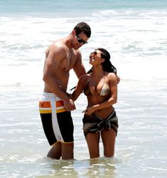 Красотка Ким Кардашьян отдыхает на пляже Пуэрто-Вальярта фото #5