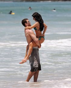 Красотка Ким Кардашьян отдыхает на пляже Пуэрто-Вальярта фото #28