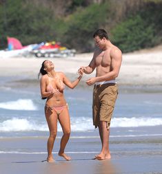 Красотка Ким Кардашьян отдыхает на пляже Пуэрто-Вальярта фото #31