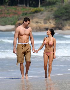 Красотка Ким Кардашьян отдыхает на пляже Пуэрто-Вальярта фото #33