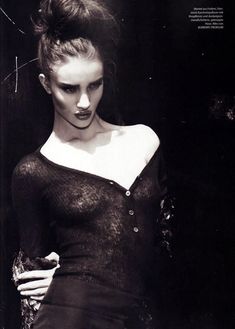 Соблазнительная Роузи Хантингтон-Уайтли в журнале Tush фото #1