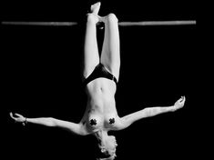 Развратная Майли Сайрус в клипе Tongue Tied фото #11