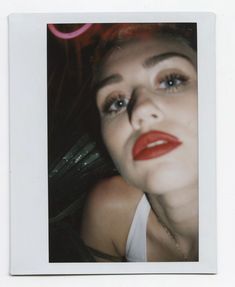 Майли Сайрус в фотосессии для альбома Bangerz фото #32