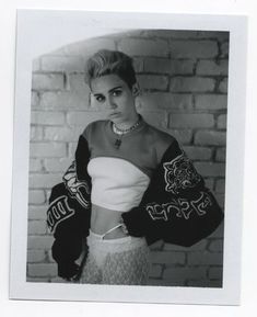 Майли Сайрус в фотосессии для альбома Bangerz фото #92