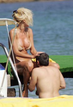 Мужду ног Виктории Сильвстедт фото #19