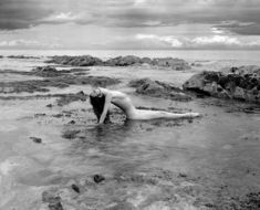 Полностью голая Джессика Харт в фотосессии Роба Перри фото #3