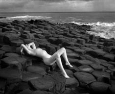 Полностью голая Джессика Харт в фотосессии Роба Перри фото #4