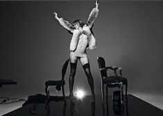 Хайди Клум  позирует голой для журнала GQ фото #2