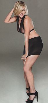 Горячая Джоанна Пейдж на эротических фото в журнале FHM фото #8