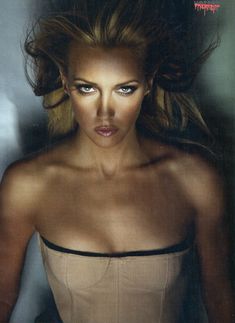 Эротичная Кэти Кэссиди в сексуальном образе для журнала FHM фото #3