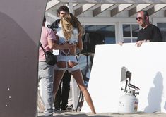 Попка Жизель Бюндхен на съемках в Лос-Анджелесе фото #8