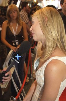 Случайный засвет Клэр Дэйнс на кинофестивале в Торонто фото #1