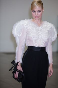 Соски Мелиссы Джордж на благотворительном мероприятии Convivio фото #7