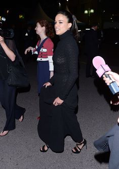 Мишель Родригес в прозрачном наряде на Каннском кинофестивале фото #32