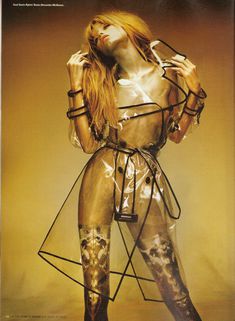 Секси Эбби Ли Кершоу в журнале i-D фото #1