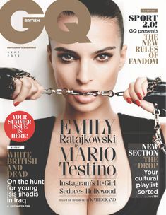 Пышногрудая Эмили Ратаковски обнажилась для журнала GQ фото #1