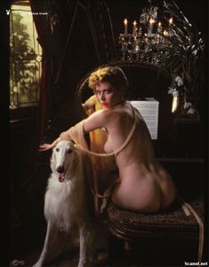 Голая грудь Сильвии Кристель засветилась в журнале Playboy фото #3