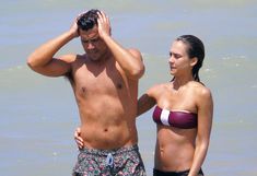 Сексапильная Джессика Альба в бикини на пляже в Мексике фото #8