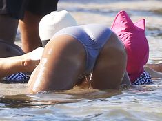 Красотка Джессика Альба отдыхает на Карибских островах фото #23