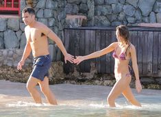 Мокрая Джессика Альба в бикини на острове Сен-Бартелеми фото #9