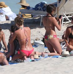 Джулианна Хаф на пляже в Майами фото #1