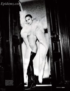 Эротичная Эмили Ратаковски разделась для российского журнале GQ фото #5