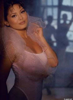 Обнажённая Лиза Мари Скотт засветила киску в журнале Playboy фото #1