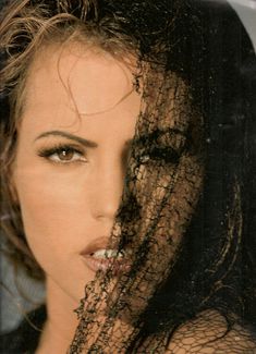 Грудастая Сандра Тейлор снялась голой в журнале Playboys Nude Celebrities фото #1