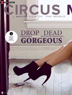 Открытое декольте Лорен Кохэн в журнале Maxim фото #1