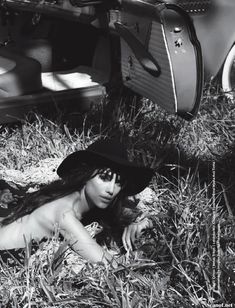 Шикарная Луиза Мораес снялась голой в журнале Revista Status фото #3