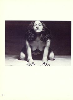 Оюнаженная Мадонна  в журнале Playboy фото #12