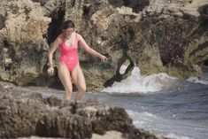 Миша Бартон в розовом купальнике фото #6