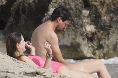 Миша Бартон в розовом купальнике фото #14