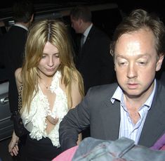 Обворожительная Миша Бартон показала голую грудь возле ночного клуба Boujis