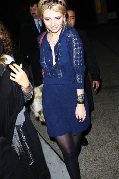 Миша Бартон без лифчика на вечеринке Benny Medina фото #3