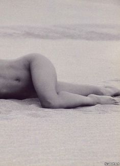 Абсолютно голая Робин Гивенс снялась в журнале Playboy фото #8