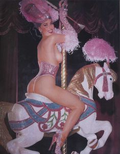 Дита Фон Тиз оголилась  в журнале Playboy фото #4