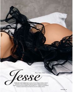 Страстная Джесси Капелли разделась в журнале Penthouse фото #3