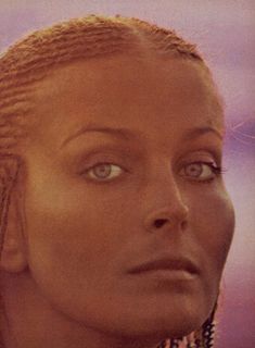 Бо Дерек разделась  в журнале Playboy фото #3