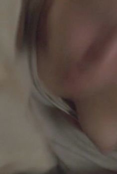 Кристен Белл засветила грудь в фильме «Спартанец», 2004