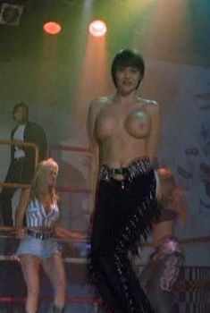 Шикарная голая грудь Венди Хэмилтон в фильме «Проект Даллас», 1994