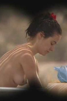 Голая Каролин Давернас в фильме «Чемоданы Тульса Люпера, часть 1. Моабская история», 2003