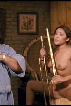 Голая Наутика Торн в фильме «Завершая игру», 2007