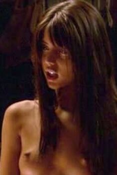 Голая Николь Мари Ленц в фильме «Лицензия на измену», 2004