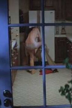Голая Нэнси Кайс в фильме «Хэллоуин», 1978